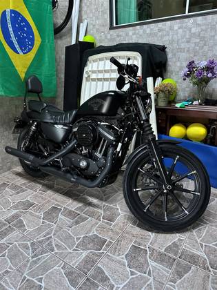 HARLEY-DAVIDSON SPORTSTER IRON 883 HARLEY-DAVIDSON SPORTSTER IRON 883